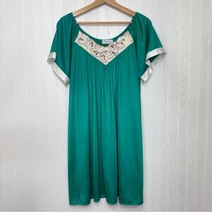 Vintage Secret Accents nylon nightgown One Size
